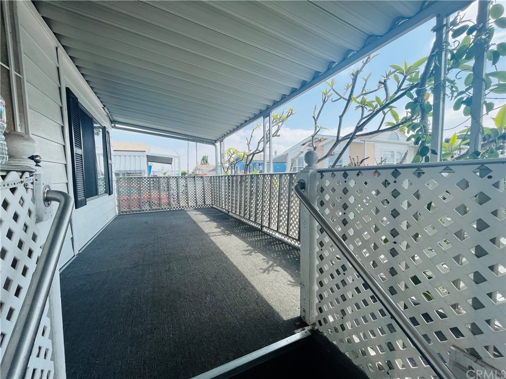 16601 Garfield Avenue, Unit 128 Paramount, CA 90723 - Photo 7 of 32 a view of entryway