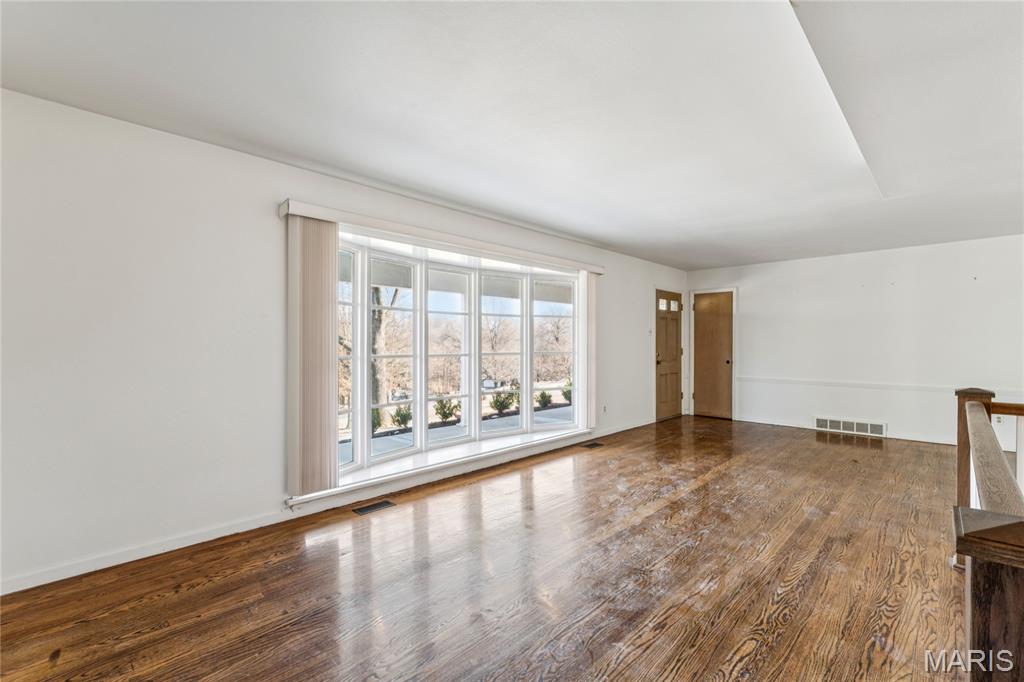 9 Lochhaven Lane Ballwin, MO 63021 - Photo 12 of 46