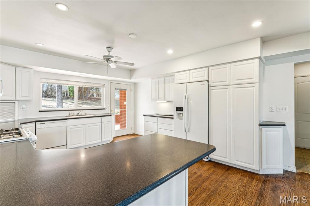 9 Lochhaven Lane Ballwin, MO 63021 - Photo 17 of 46