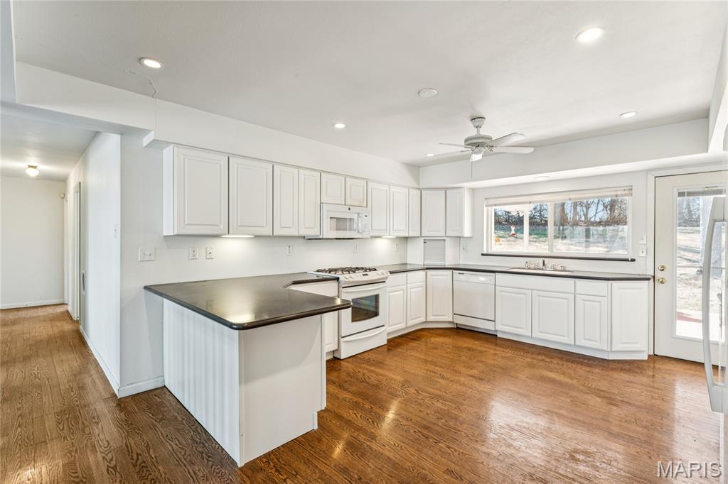 9 Lochhaven Lane Ballwin, MO 63021 - Photo 18 of 46