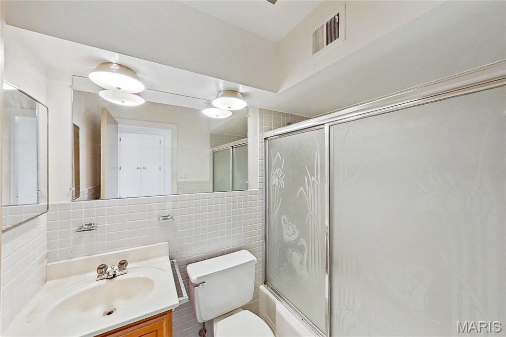 9 Lochhaven Lane Ballwin, MO 63021 - Photo 27 of 46