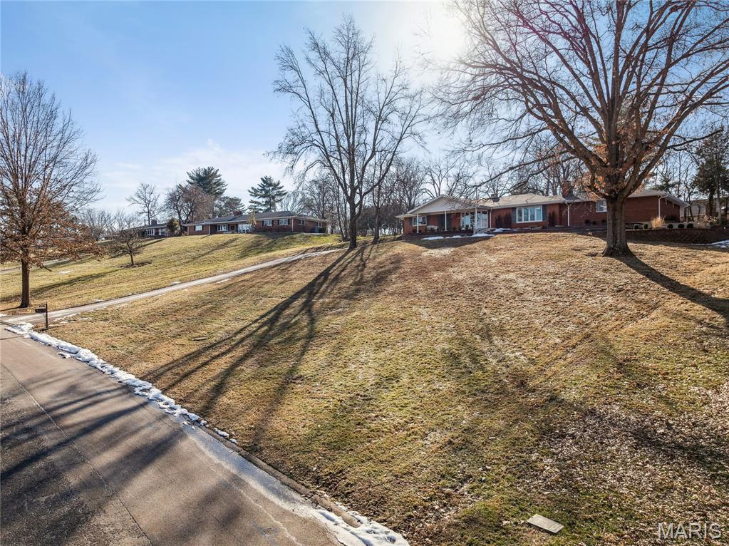 9 Lochhaven Lane Ballwin, MO 63021 - Photo 30 of 46