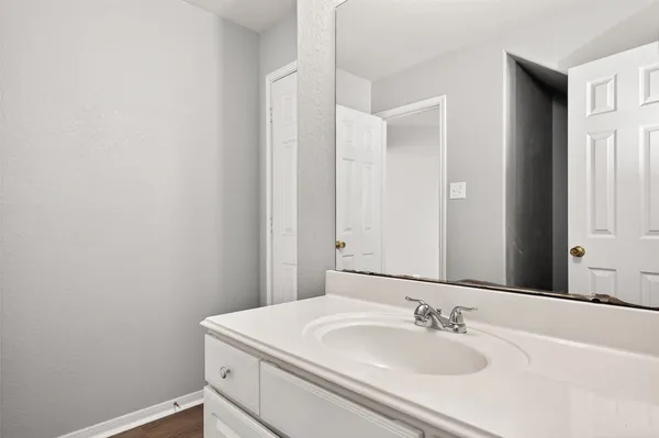 $2,500 | 3031 View Valley Trail, Katy, TX 77493