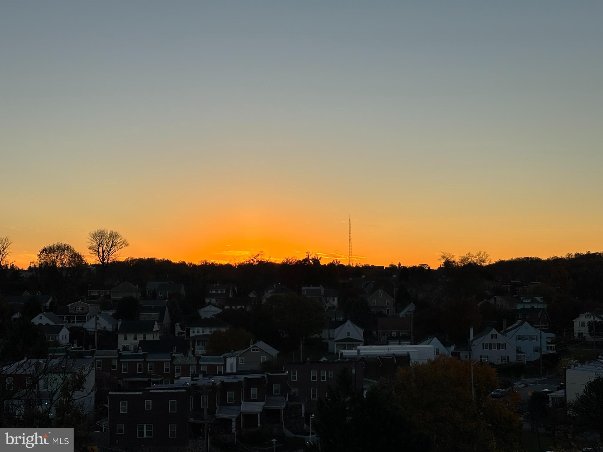 1040 Deer Ridge Drive, Unit 402 Baltimore, MD 21210 - Photo 25 of 34 One of many beautiful sunsets!