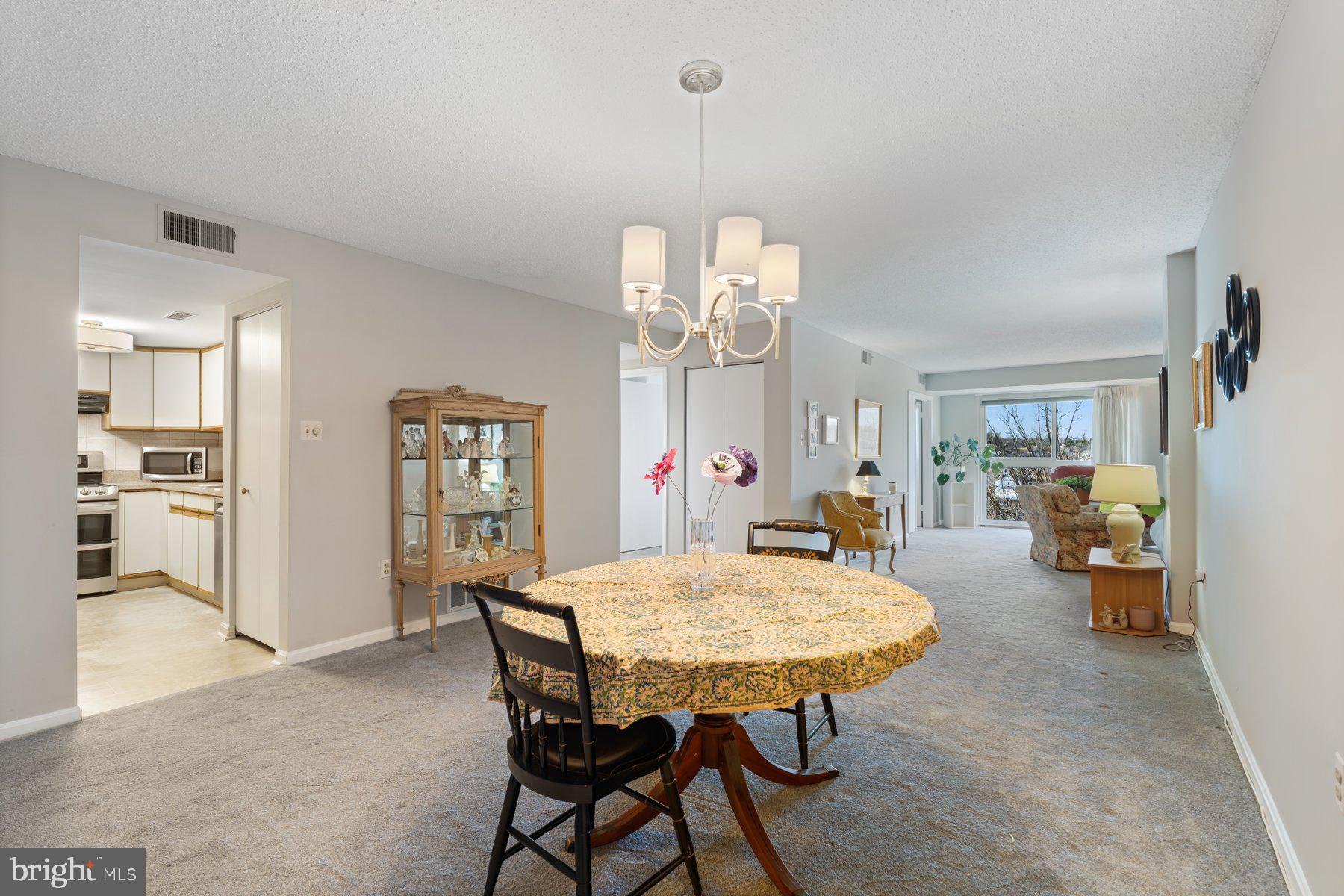 1040 Deer Ridge Drive, Unit 402 Baltimore, MD 21210 - Photo 4 of 34 Dining Room off Kitchen