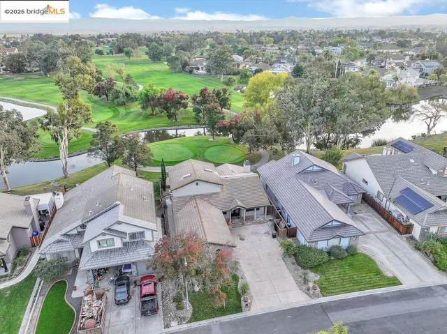 $1,299,000 | 5580 Edgeview Drive, Discovery Bay, CA 94505