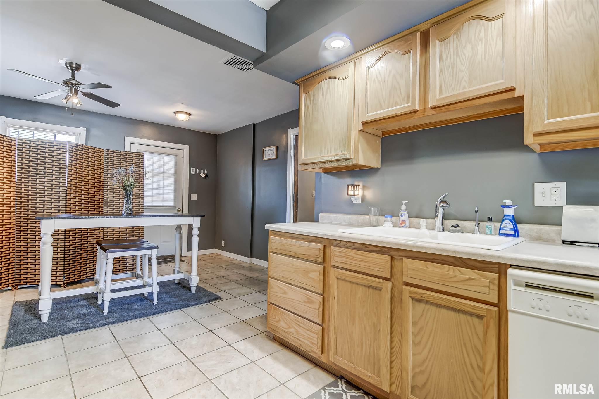 2000 South 4th Street Springfield, IL 62703 - Photo 9 of 27