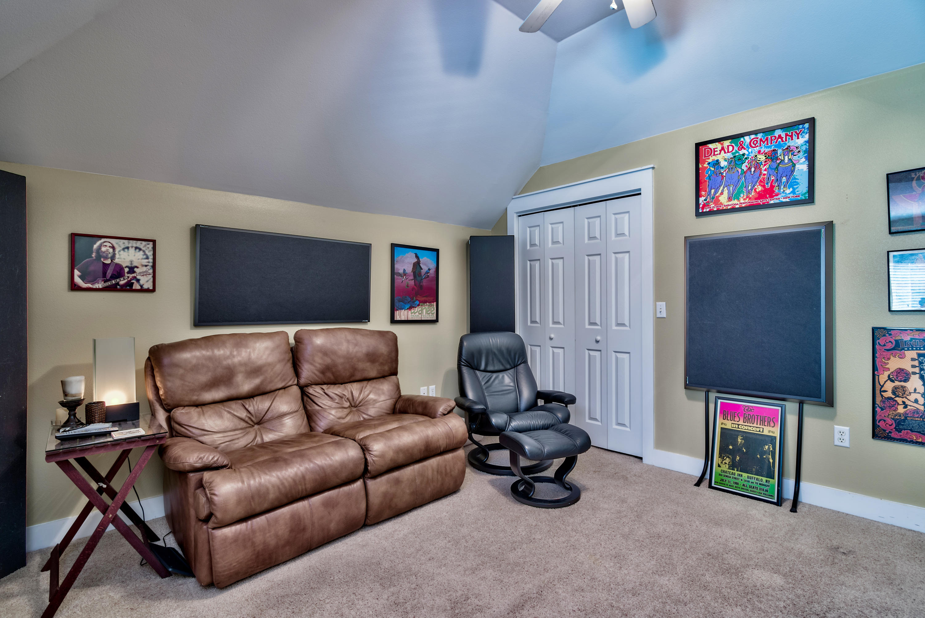 458 Bayou Circle Freeport, FL 32439 - Photo 27 of 33 a living room with furniture and a flat screen tv