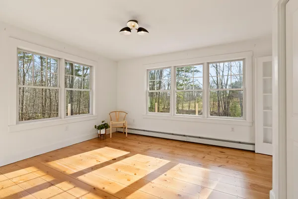 $975,000 | 28 Nissen Farm Lane, Damariscotta, ME 04543