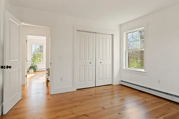 $975,000 | 28 Nissen Farm Lane, Damariscotta, ME 04543