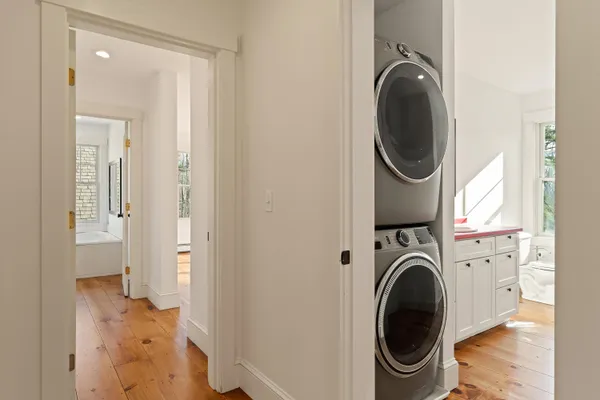 $975,000 | 28 Nissen Farm Lane, Damariscotta, ME 04543