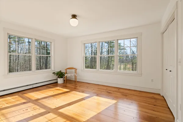 $975,000 | 28 Nissen Farm Lane, Damariscotta, ME 04543