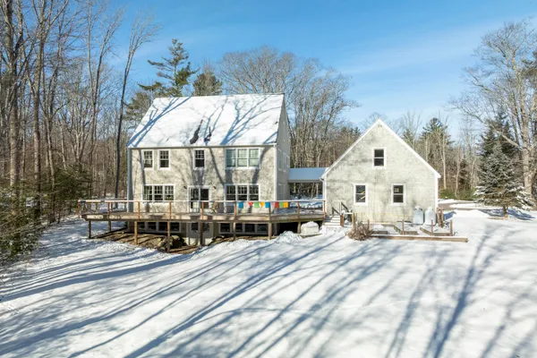 $975,000 | 28 Nissen Farm Lane, Damariscotta, ME 04543