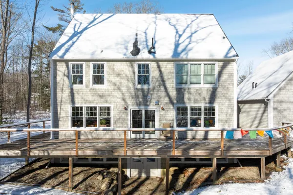 $975,000 | 28 Nissen Farm Lane, Damariscotta, ME 04543