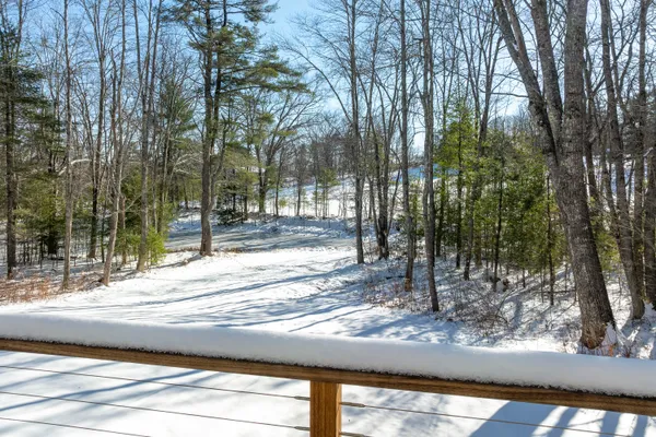 $975,000 | 28 Nissen Farm Lane, Damariscotta, ME 04543