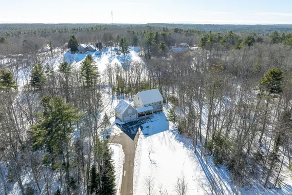 $975,000 | 28 Nissen Farm Lane, Damariscotta, ME 04543