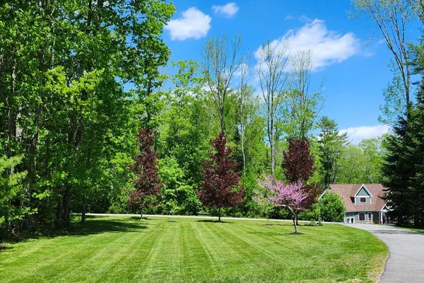 $975,000 | 28 Nissen Farm Lane, Damariscotta, ME 04543