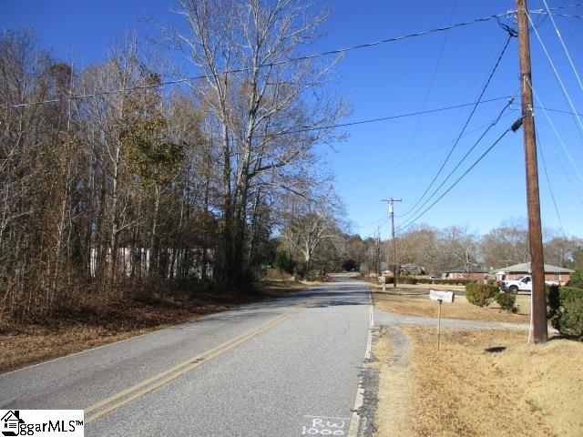 210 Cherokee Road Belton, SC 29627 - Photo 2 of 12 Gallery Image 2