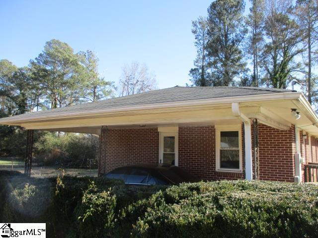 210 Cherokee Road Belton, SC 29627 - Photo 5 of 12 Gallery Image 5