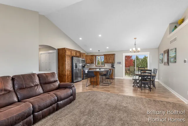 $419,900 | 5885 Farmview Drive, Allendale, MI 49401