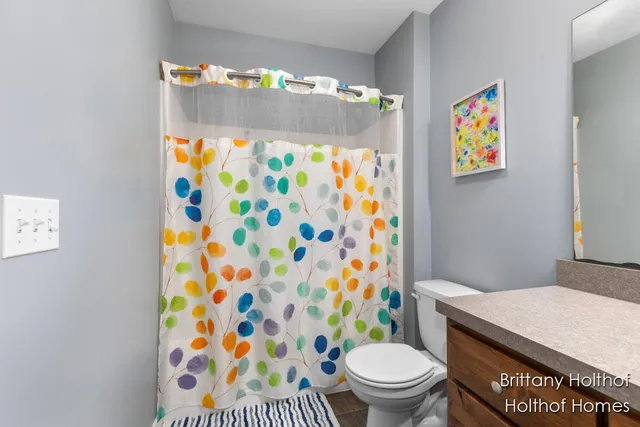 $419,900 | 5885 Farmview Drive, Allendale, MI 49401