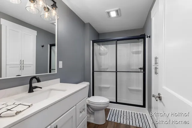 $419,900 | 5885 Farmview Drive, Allendale, MI 49401