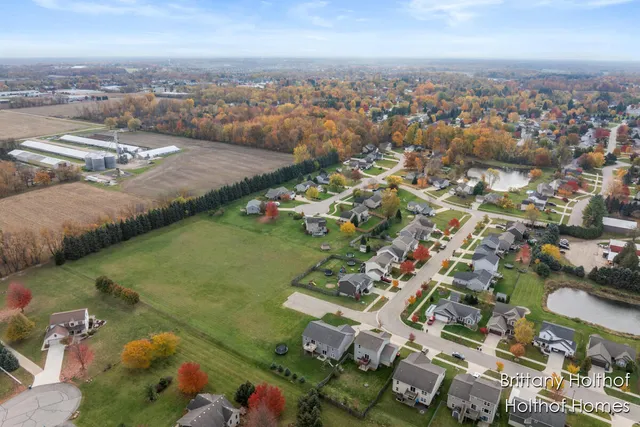 $419,900 | 5885 Farmview Drive, Allendale, MI 49401