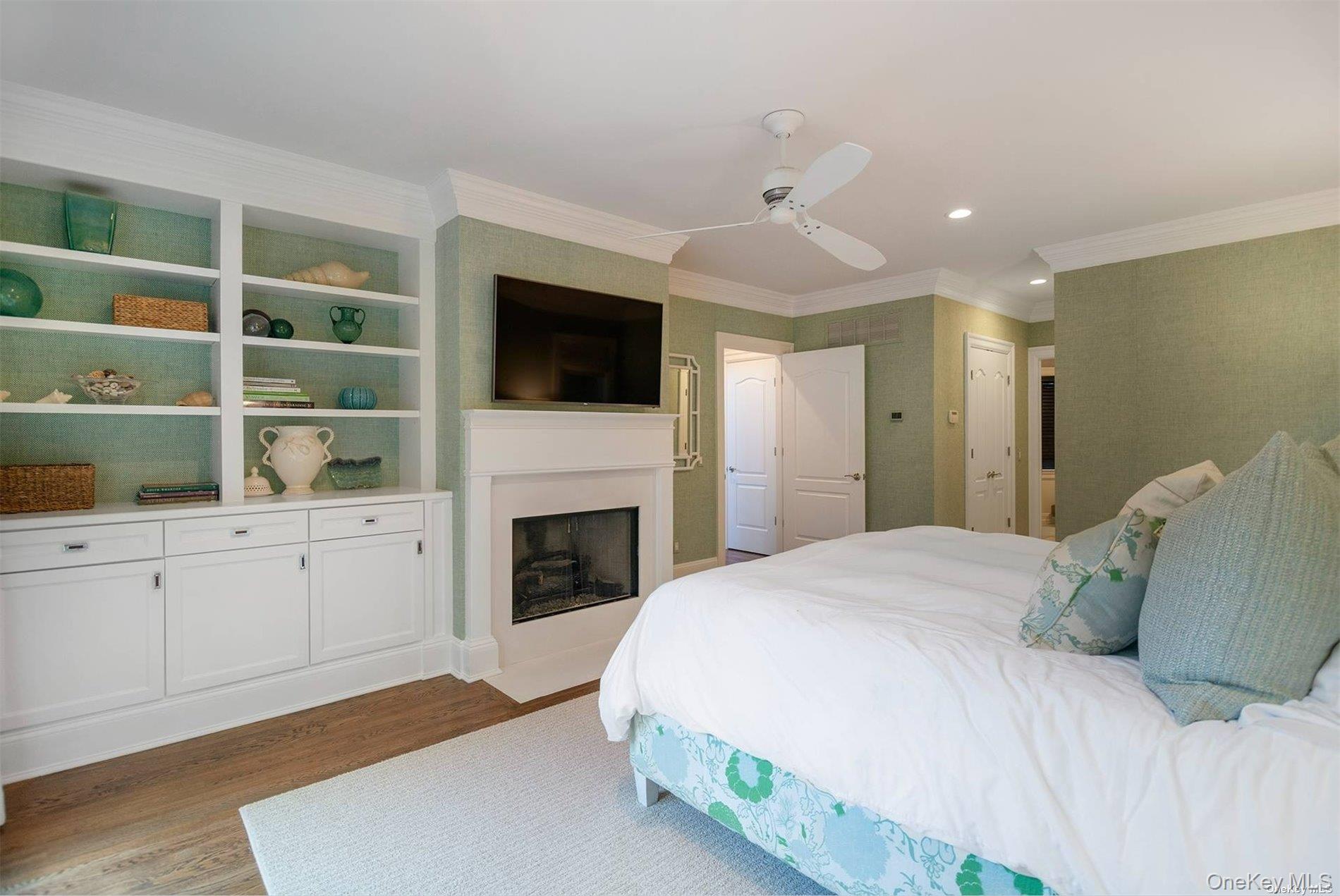 37 Arbutus Road Quogue, NY 11959 - Photo 14 of 25 1st Floor Primary