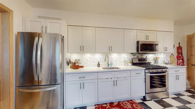 $359,999 | 4 Elizabeth Street, Port Jervis, NY 12771