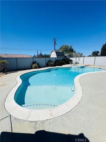 $2,800 | 14821 Gravilla Road, Victorville, CA 92392