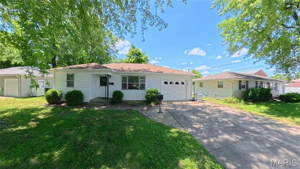 $133,002 | 659 North 38th Street, Belleville, IL 62226