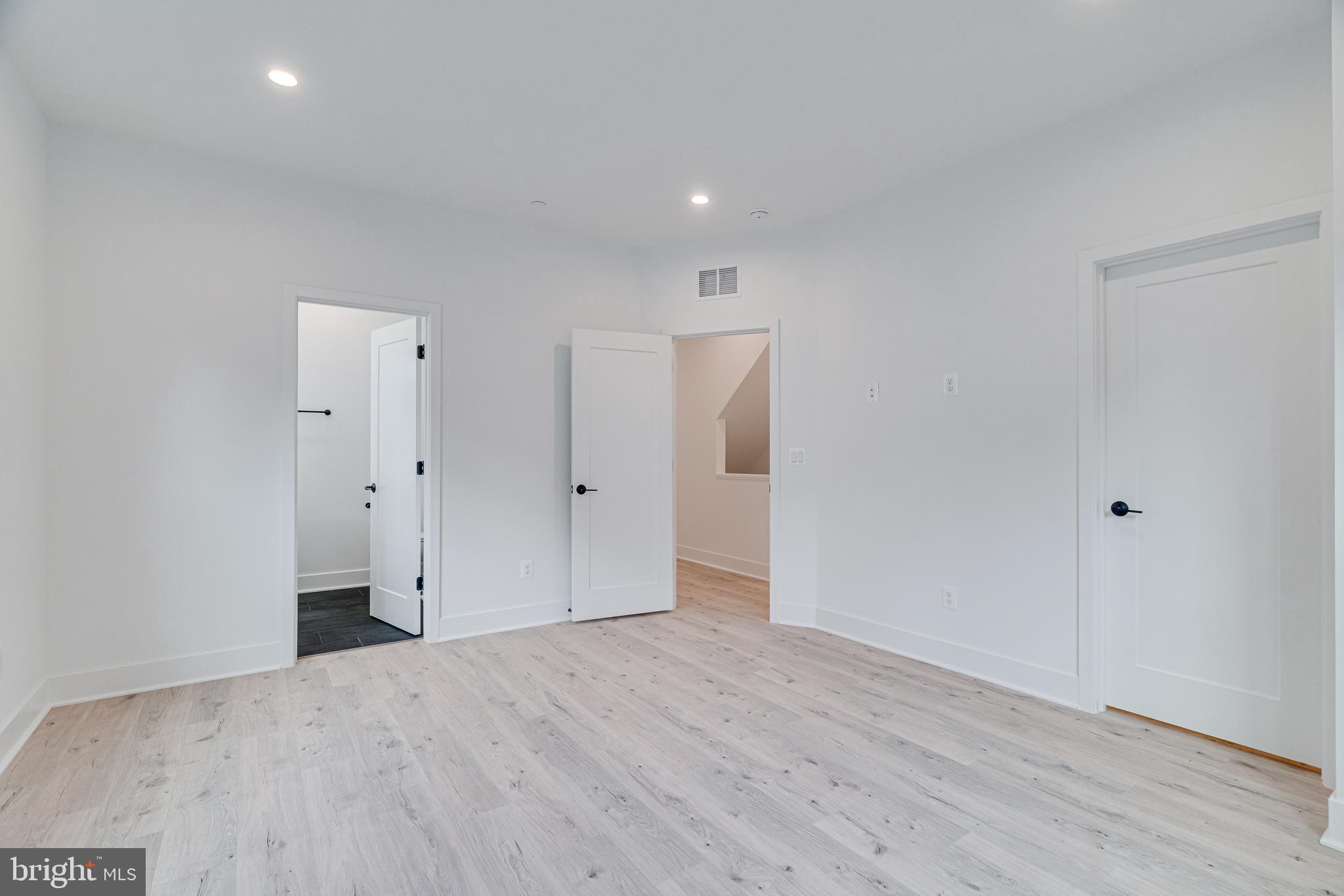 2070 Tysons Ridgeline Road Falls Church, VA 22043 - Photo 34 of 57 a view of an empty room