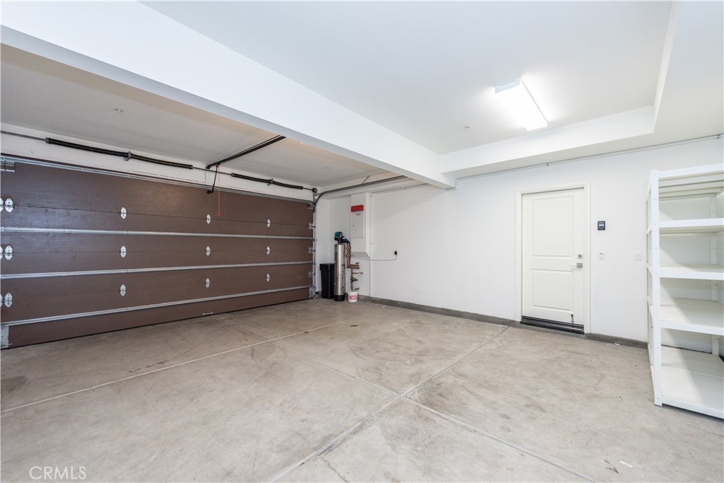 132 Gulfstream Irvine, CA 92620 - Photo 19 of 23 Garage