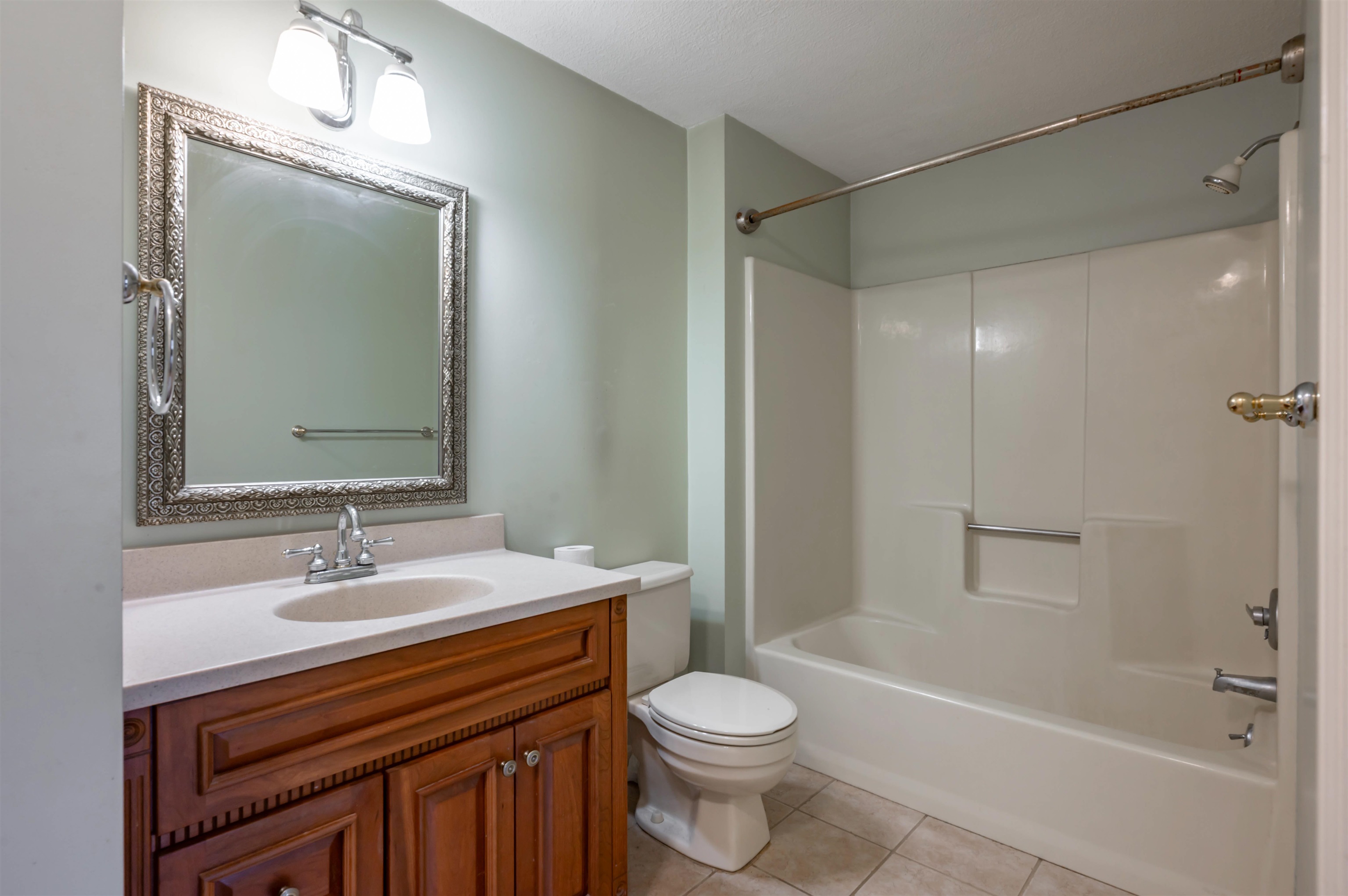 12 Perley Road, Unit 21 Derry, NH 03038 - Photo 29 of 37