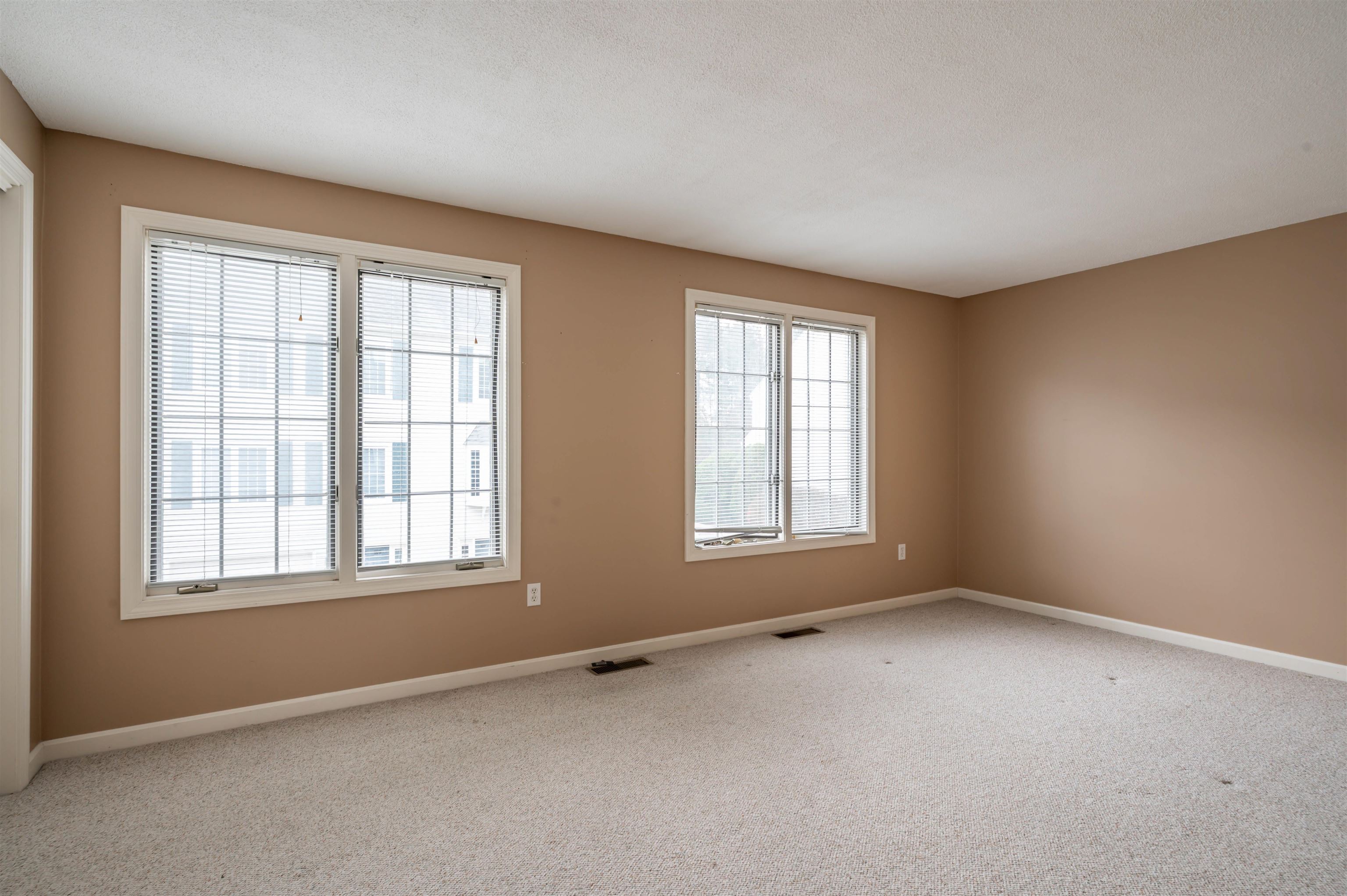 12 Perley Road, Unit 21 Derry, NH 03038 - Photo 30 of 37