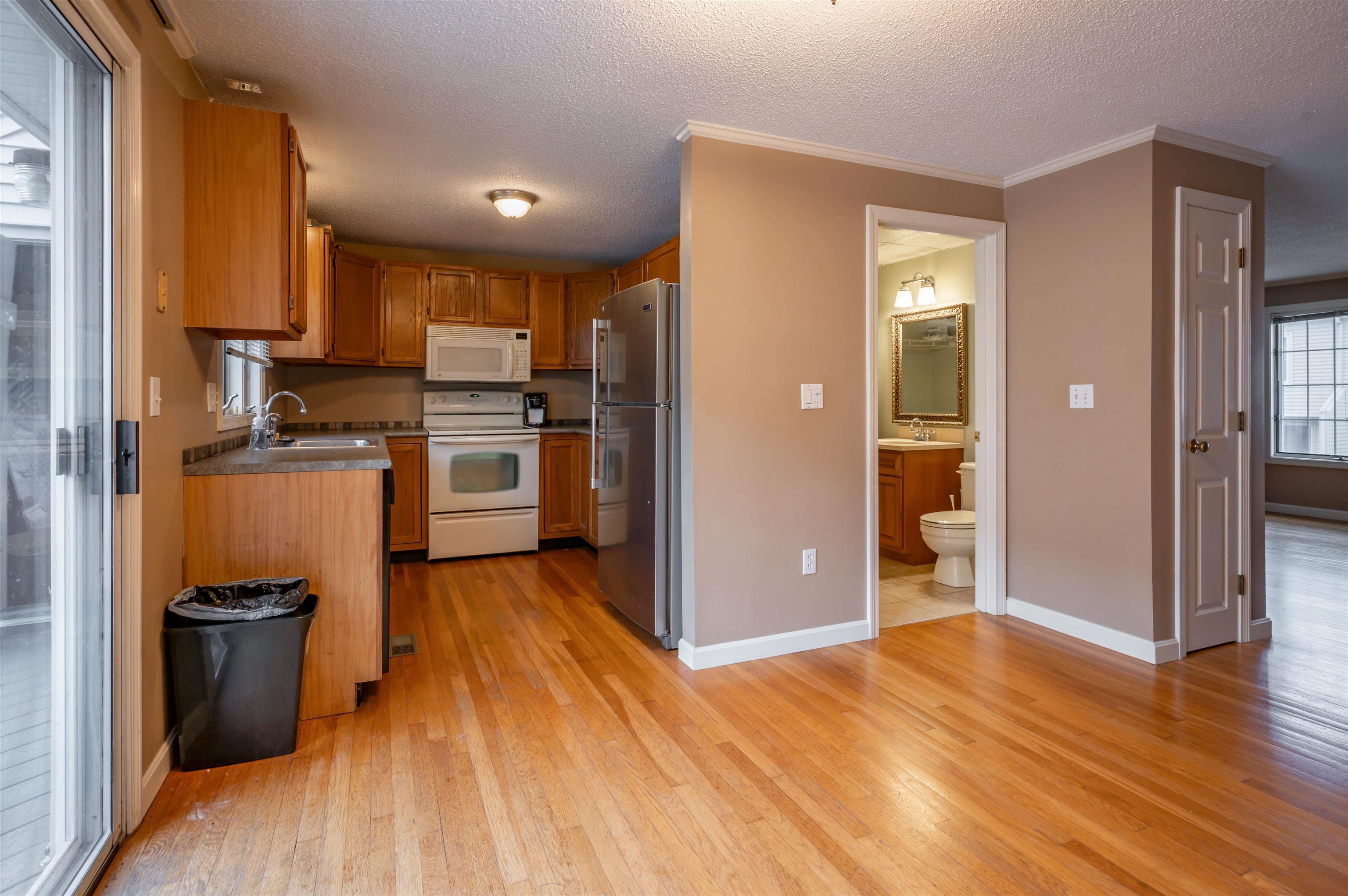 12 Perley Road, Unit 21 Derry, NH 03038 - Photo 10 of 37