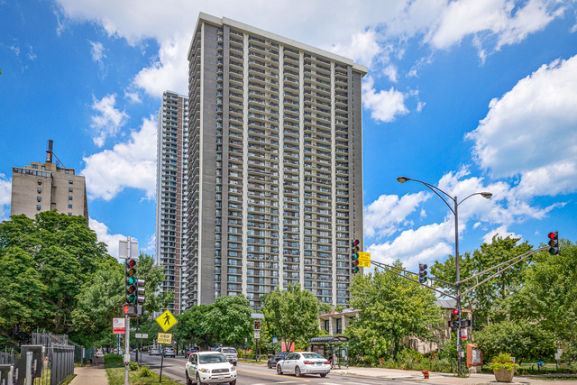 6007 North Sheridan Road, Unit 4H Chicago, IL 60660 - Photo 1 of 17