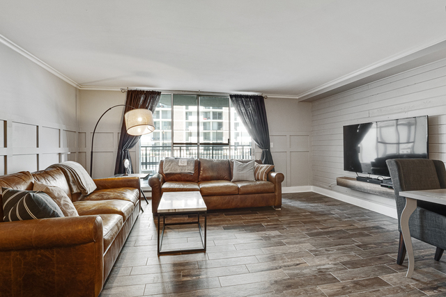 6007 North Sheridan Road, Unit 4H Chicago, IL 60660 - Photo 4 of 17