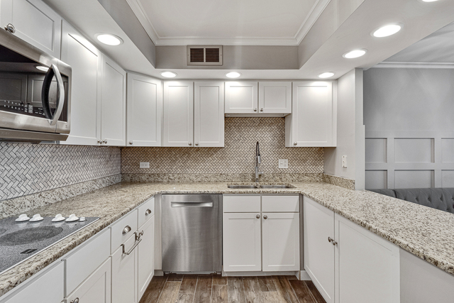 6007 North Sheridan Road, Unit 4H Chicago, IL 60660 - Photo 7 of 17