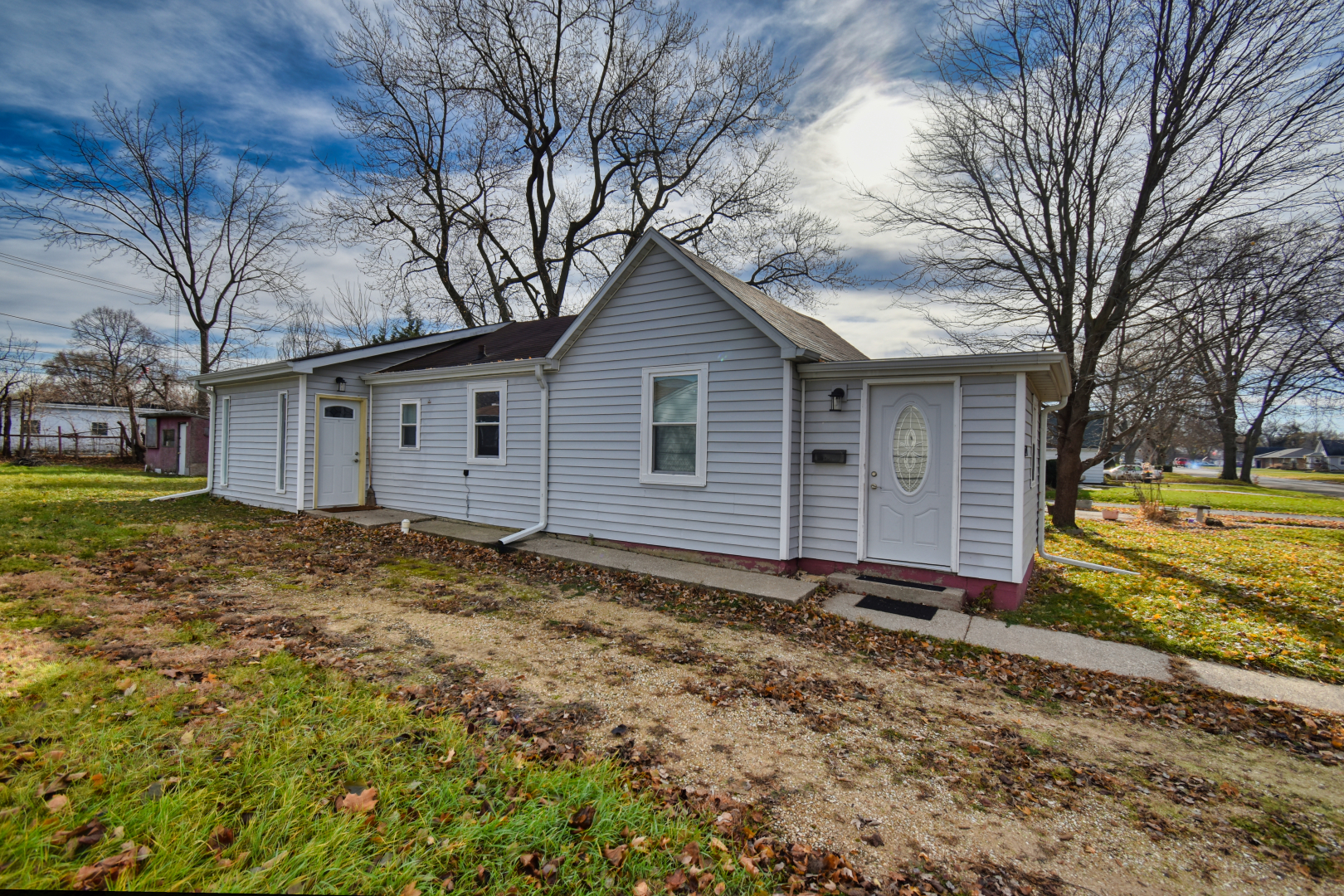 1009 8th Avenue Rock Falls, IL 61071 - Photo 1 of 23 a view of a house with a yard