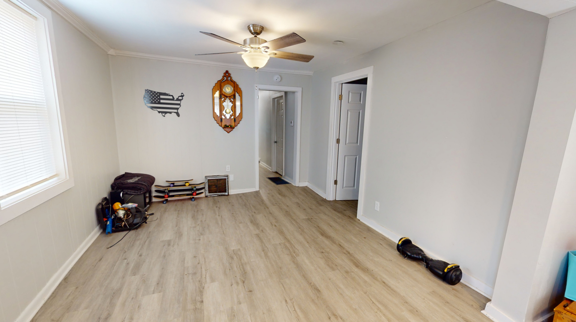 1009 8th Avenue Rock Falls, IL 61071 - Photo 8 of 23 a very nice looking room with a large window