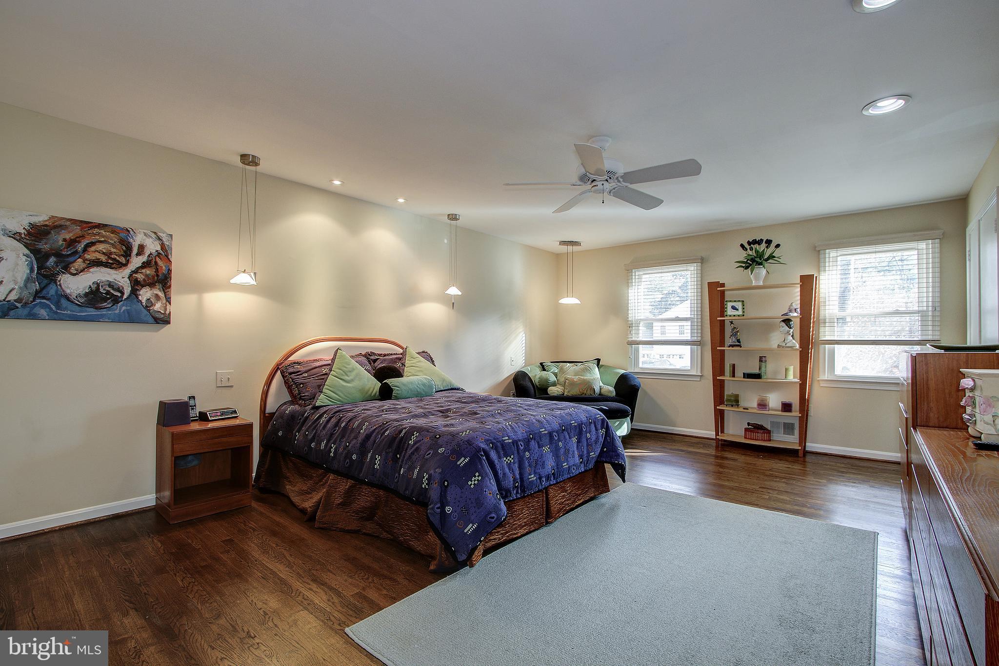 1527 Blue Meadow Road Potomac, MD 20854 - Photo 18 of 35 Owner's Suite