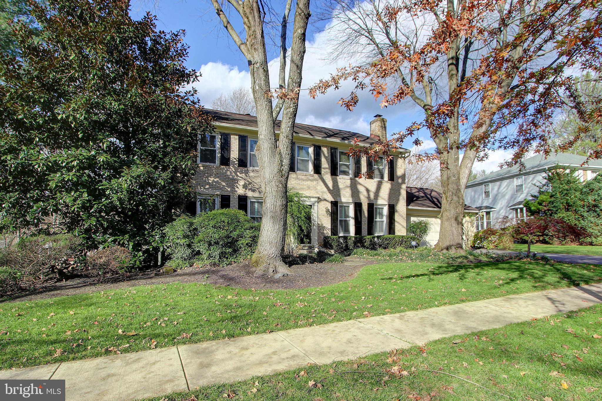 1527 Blue Meadow Road Potomac, MD 20854 - Photo 3 of 35