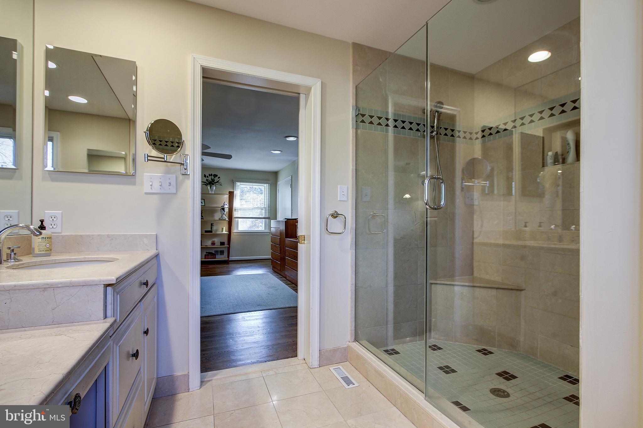 1527 Blue Meadow Road Potomac, MD 20854 - Photo 22 of 35 Owner's Bath