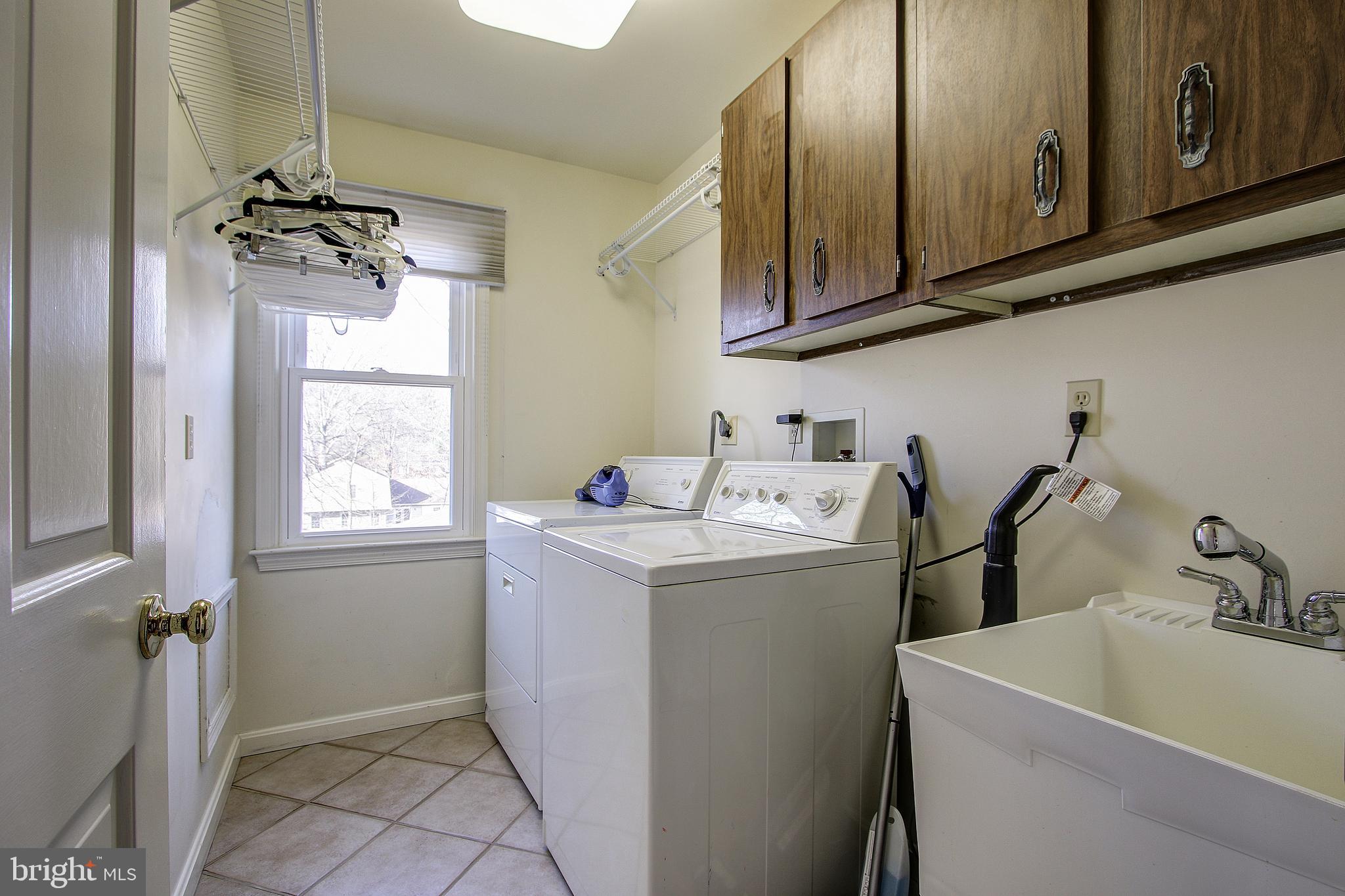 1527 Blue Meadow Road Potomac, MD 20854 - Photo 23 of 35 Upstairs Laundry