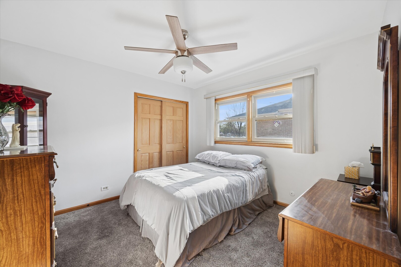 3936 West 107th Street Chicago, IL 60655 - Photo 3 of 11