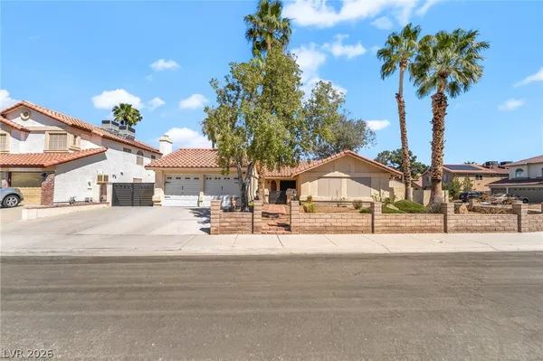 $2,970 | 130 Weatherstone Drive, Henderson, NV 89074