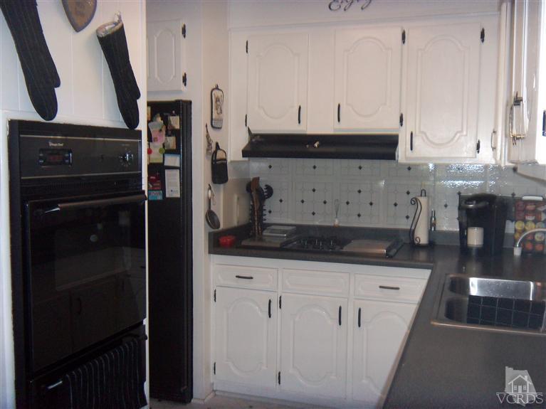 112 Yosemite Drive Oxnard, CA 93033 - Photo 2 of 4 Additional Photo