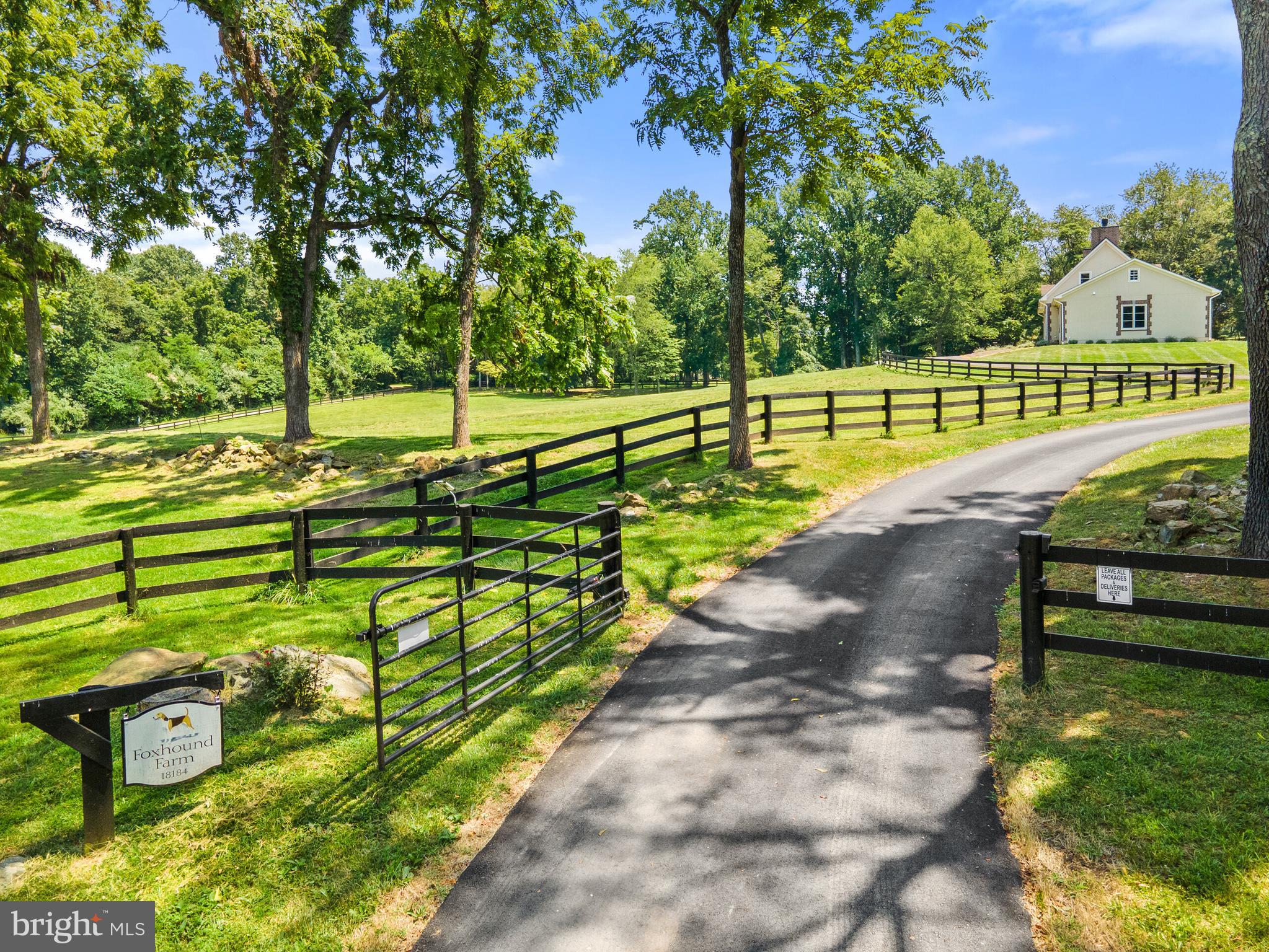 18184 Canby Road Leesburg, VA 20175 - Photo 2 of 47