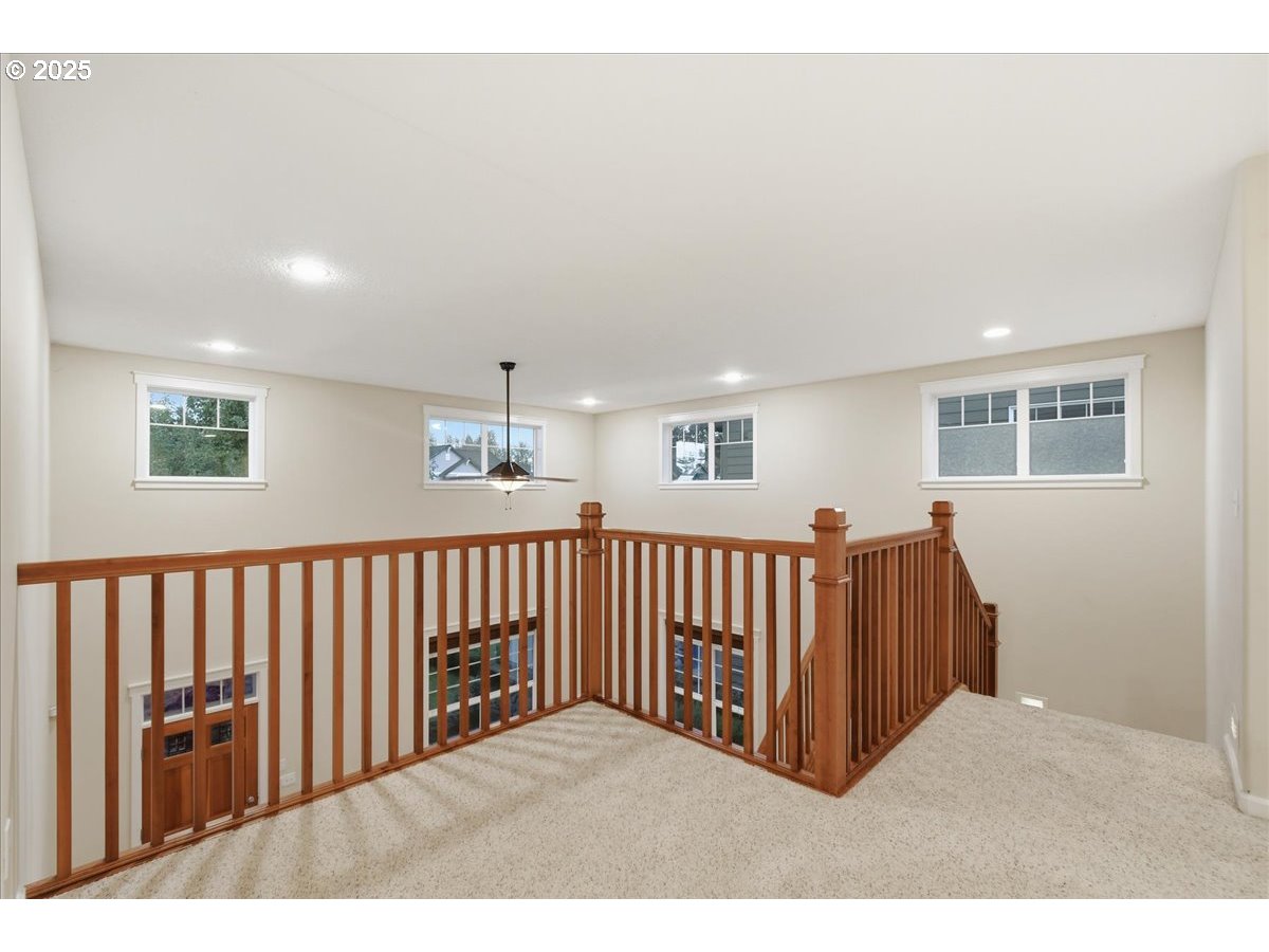 305 Northwest 152nd Street Vancouver, WA 98685 - Photo 26 of 47